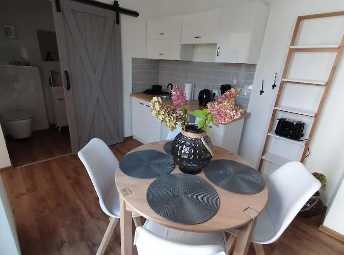 Pod Wieza Апартаменты Згожелец